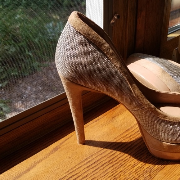 Jessica Simpson size 8 heels - Picture 3 of 3